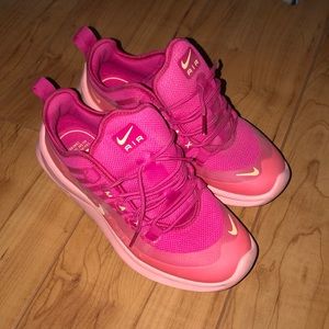 like new Nike air max